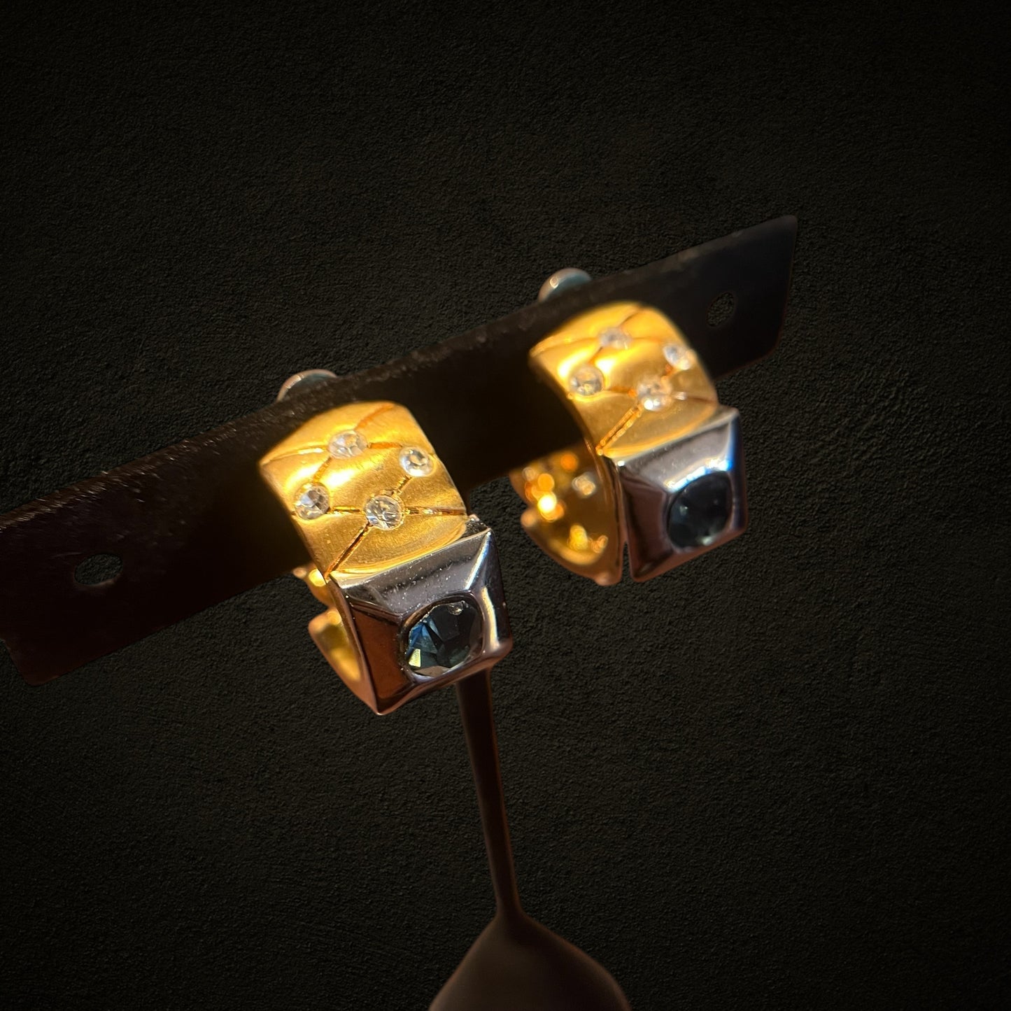 Clips d’oreilles vintage