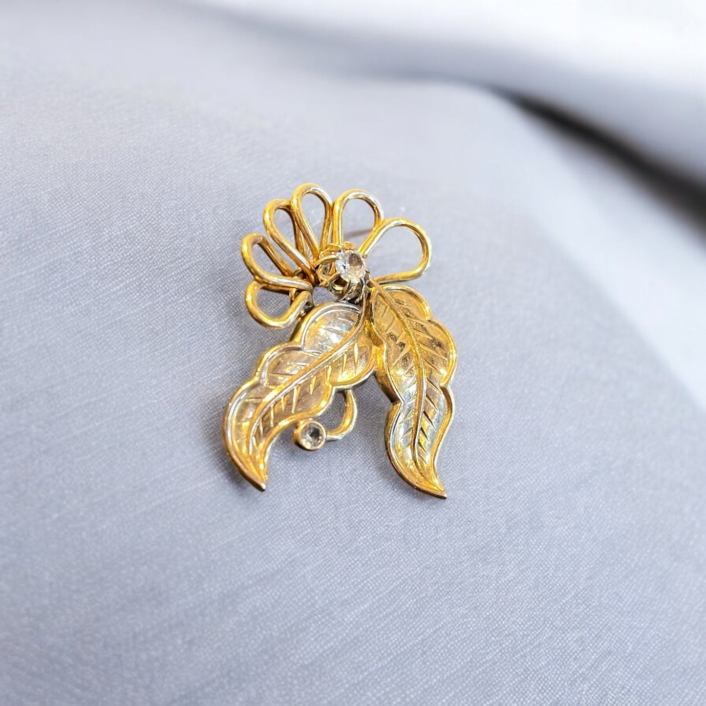 Broche plaqué or