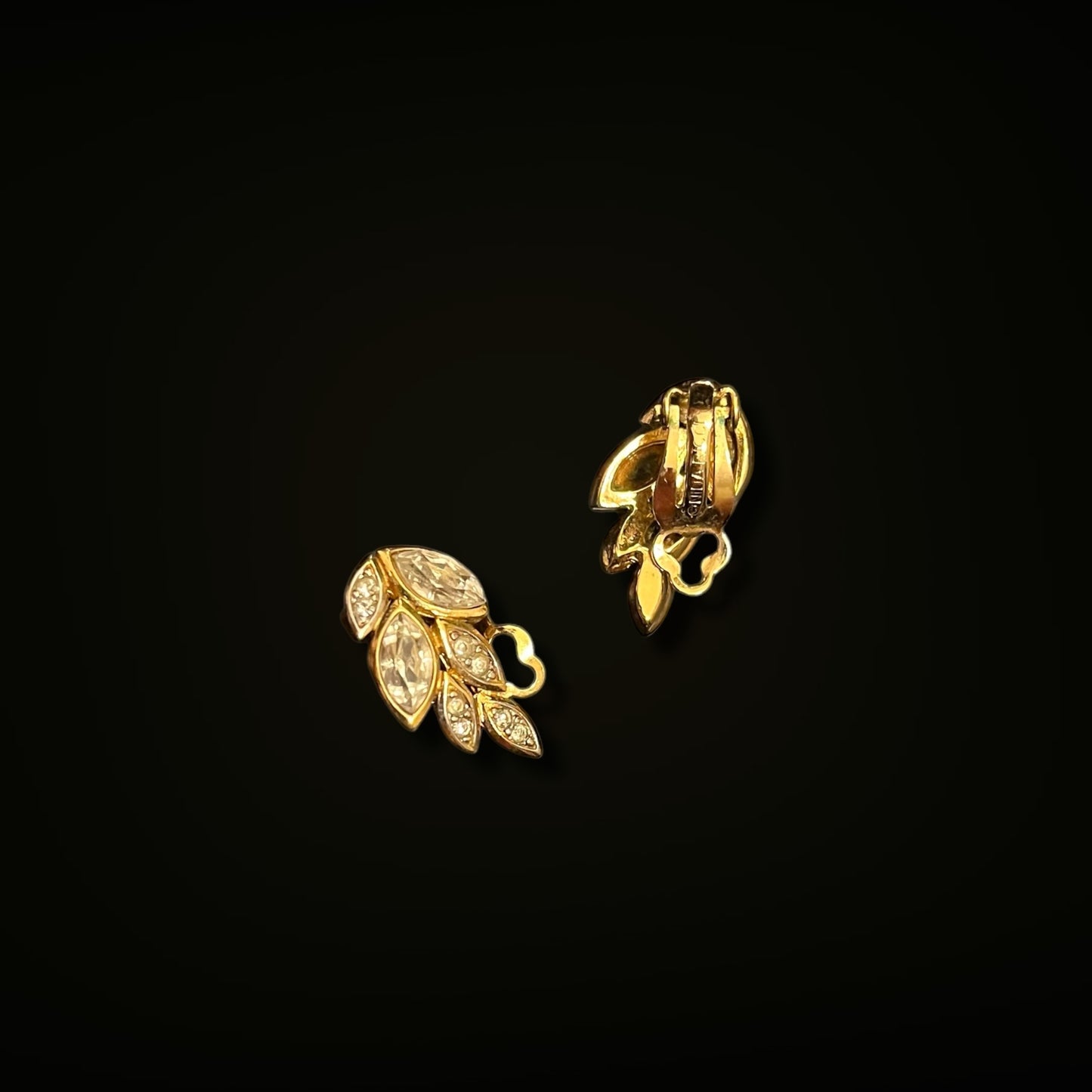 Paire de clips d’oreilles Nina Ricci