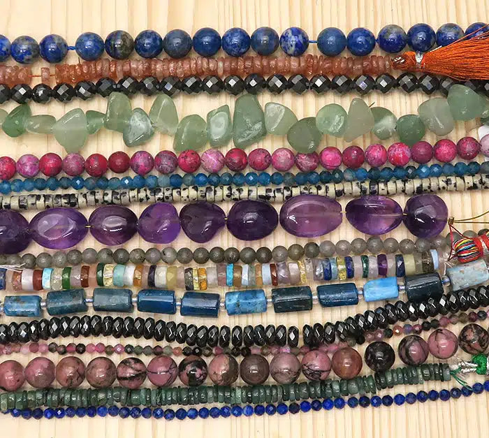Bijoux en pierres et perles naturels