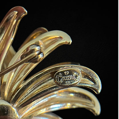 Broche signé Grosse