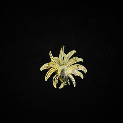 Broche signé Grosse